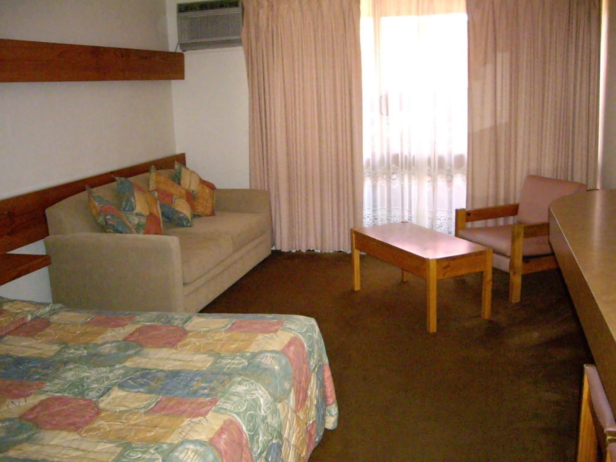 Big River Motel Ечука Екстериор снимка