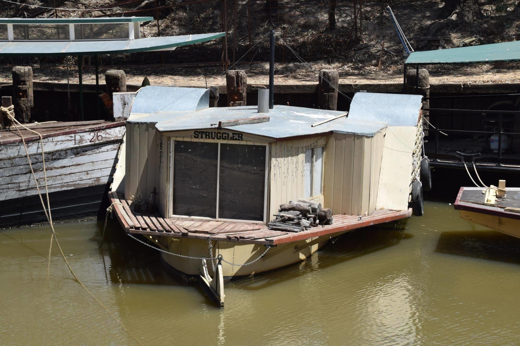 Big River Motel Ечука Екстериор снимка