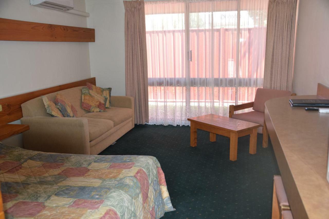 Big River Motel Ечука Екстериор снимка